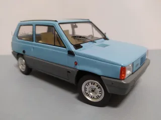Maqueta SEAT Panda escala 1:18