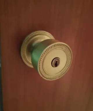 MUEBLES CASTELLANOS Y MÁS