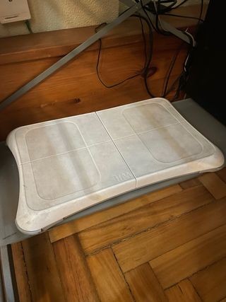 Lote 6 Juegos Wii + guitarra + tabla fit