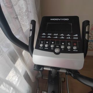 Máquina Elíptica Gimnasio