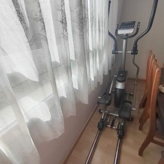 Máquina Elíptica Gimnasio