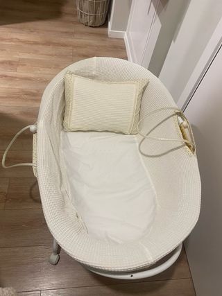 Moisés / Minicuna de mimbre