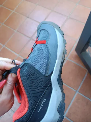 Scarpe trekking grigie e rosse taglia 38