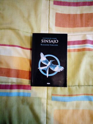 JUEGOS DEL HAMBRE LIBROS  A PRECIO NEGOCIABLE