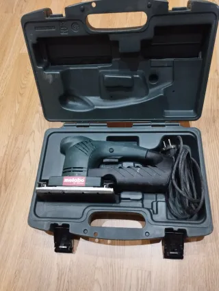 Lijadora Metabo SR 180 intec con maletín.