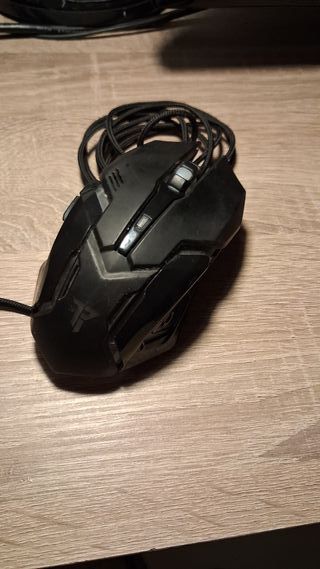Ratón gaming con LED