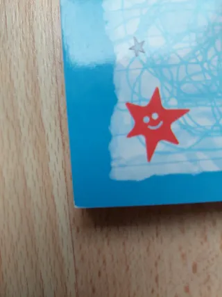 El libro antiaburrimiento: Ilustrado por Scott ...