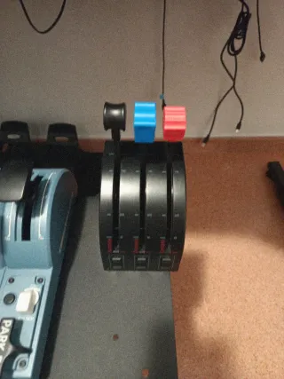 Logitech G Saitek Pro Flight Throttle Quadrant