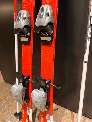 Esquís Head Monster 107cm con Bastones