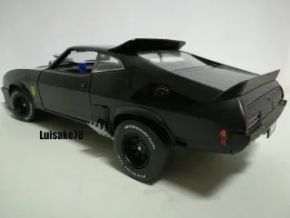 Maqueta Ford Falcon Greenlight Mad Max 1:18