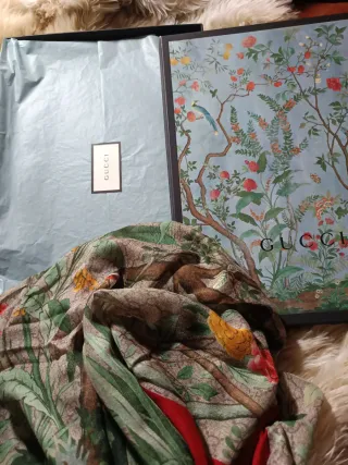 Pañuelo Gucci Seda y Modal