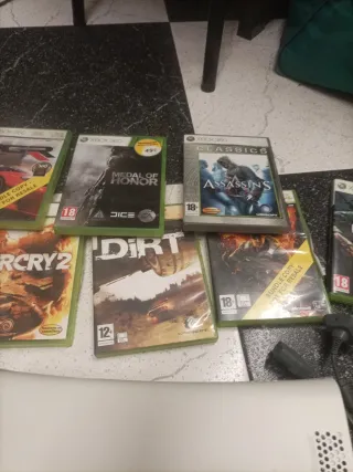 Xbox 360 + 2 Mandos + 5 Juegos