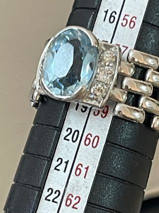 Anillo Oro 18k Aguamarina y Diamantes 8.35g