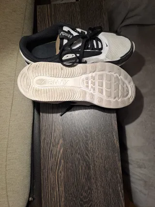 Nike Air Max Bolt Talla 40. Usados 3 veces