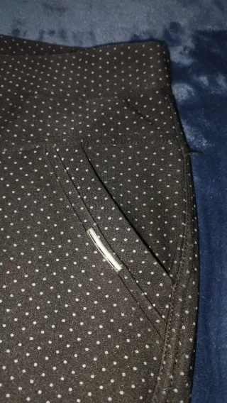 Pantalones elásticos con lunares para mujer