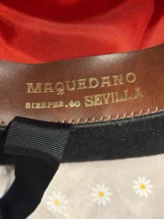 Antiguo sombrero Maquedano negro