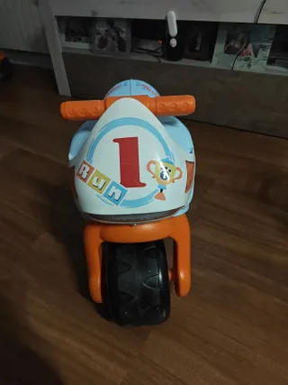Moto correpasillos infantil azul