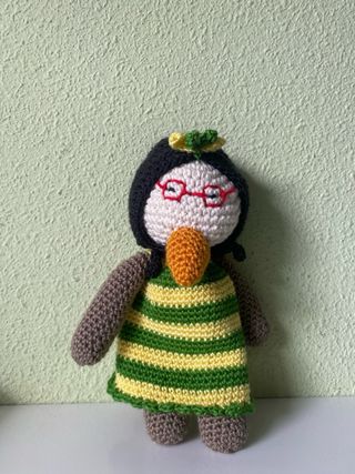 Muñeca amigurumi hecha a mano