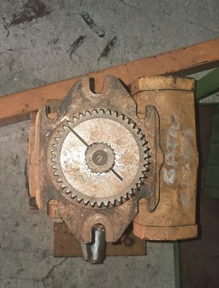 Pompa idraulica CATERPILLAR 197 6466