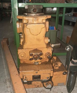 Pompa idraulica CATERPILLAR 197 6466