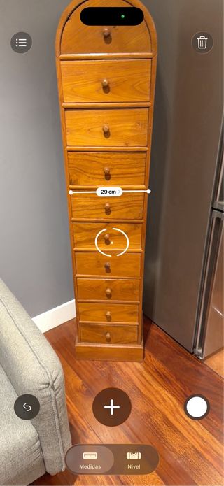 Mueble de madera artesanal con 10 cajones