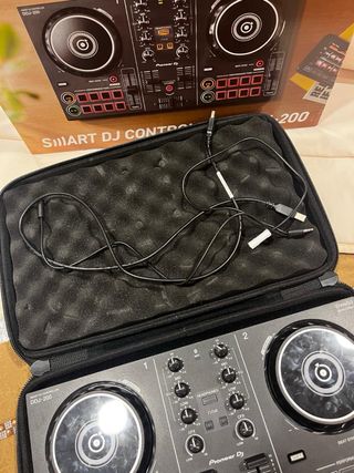 Controlador DJ Pioneer DDJ-200