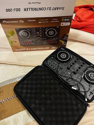 Controlador DJ Pioneer DDJ-200
