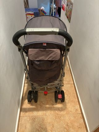 Carro Maclaren Bebé color gris antracita