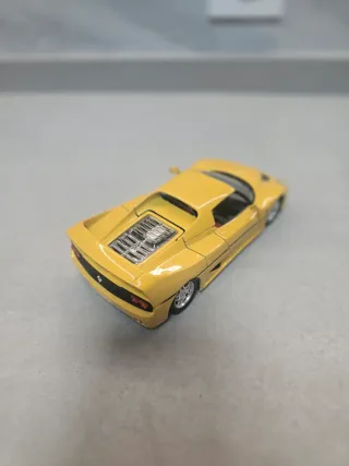 Ferrari F50 Hard-Top año 1995 Bburago escala 1/24