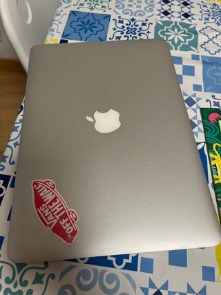 MacBook Air 13” (2011)