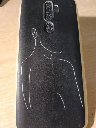 Funda OPPO con diseño de figura