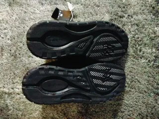 Scarpe nere con strass