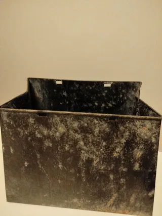 Maceta metálica negra/marrón