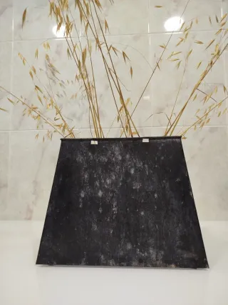 Maceta metálica negra/marrón