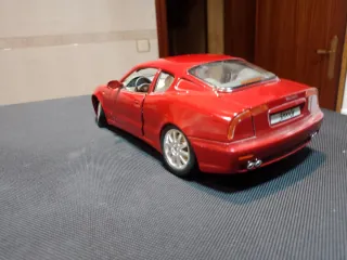 Maserati 3200 GT 1:18