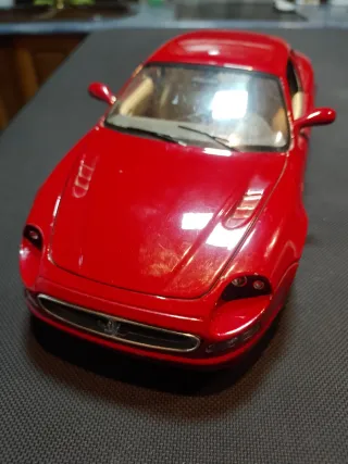 Maserati 3200 GT 1:18
