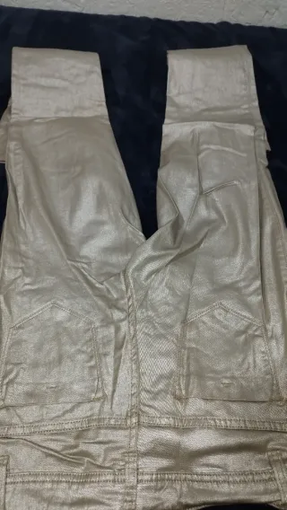 Pantalón dorado mujer Kokue