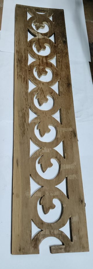 Adorno de madera tallada