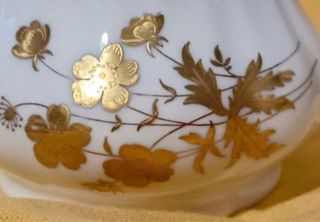 Zuccheriera Bavaria con coperchio decorata oro