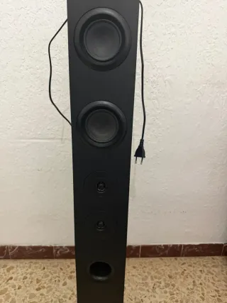 Torre de Sonido Negra