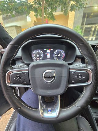 Volvo XC40 T3 R-Design Automático