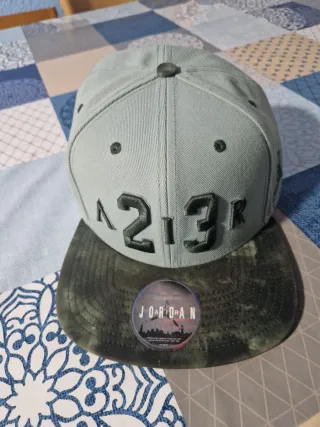 Gorras Jordan Azul y Beige