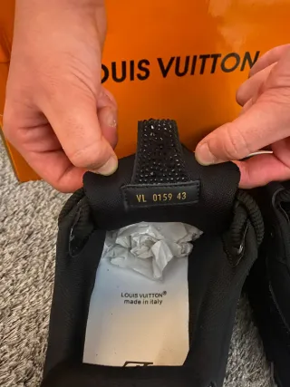 Scarpe nere Louis Vuitton