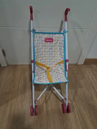 Carrito Nenuco para muñecas