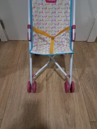 Carrito Nenuco para muñecas