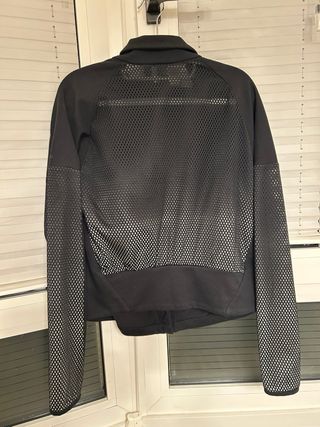 Chaqueta deportiva Adidas negra