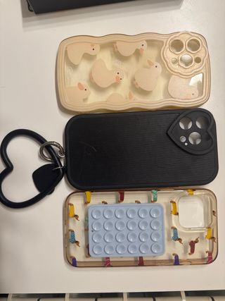 iPhone 13 Pro Max + fundas, cargador y auriculares