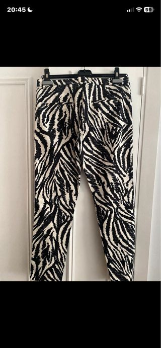 Pantalón Chino Zara Estampado Cebra