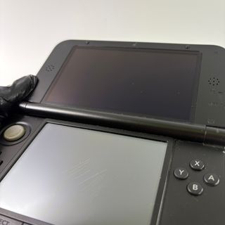 Nintendo 3DS XL Rosso con accessori