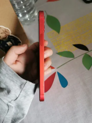 iPhone 12 Rojo